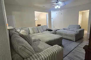 212 Druse Ln, Jarrell, TX 76537 - Photo 17