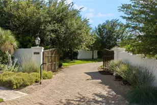 14500 Flat Top Ranch Rd, Austin, TX 78732 - Photo 11