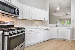 1201 Ridgewood Dr, Leander, TX 78641 - Photo 9