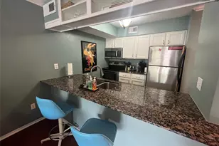 1818 S Lakeshore Blvd, Austin, TX 78741 - Photo 5