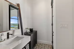 401 Rogart Dr, Spicewood, TX 78669 - Photo 31