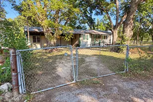 507 Crockett St, Martindale, TX 78655 - Photo 27