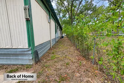 507 Crockett Street, Martindale, TX 78655 - Photo 25