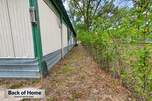 507 Crockett St, Martindale, TX 78655 - Photo 25