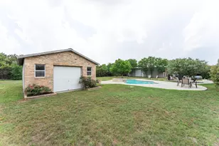 221 Breakaway Rd, Cedar Park, TX 78613 - Photo 17