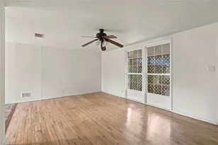 5200 Avon Pl, Austin, TX 78723 - Photo 9
