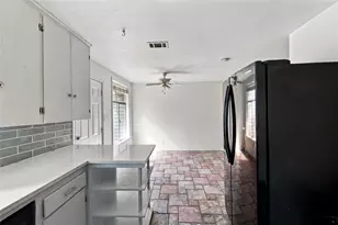 5200 Avon Pl, Austin, TX 78723 - Photo 15