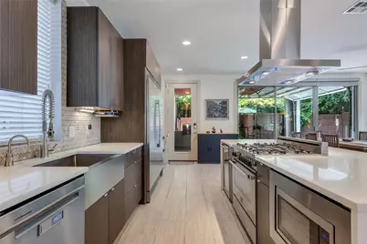 2201 E 9th Street, Austin, TX 78702 - Photo 13