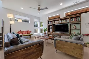 2201 E 9th St, Austin, TX 78702 - Photo 5