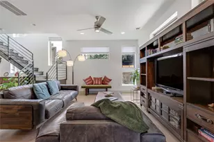 2201 E 9th St, Austin, TX 78702 - Photo 11