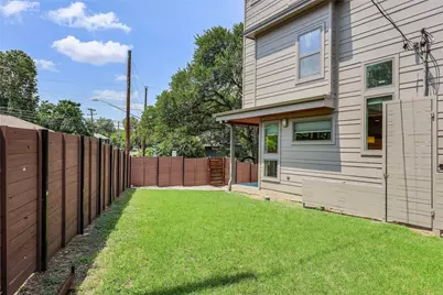 2201 E 9th Street, Austin, TX 78702 - Photo 33