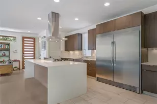 2201 E 9th St, Austin, TX 78702 - Photo 9