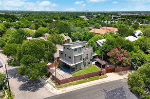 2201 E 9th St, Austin, TX 78702 - Photo 1