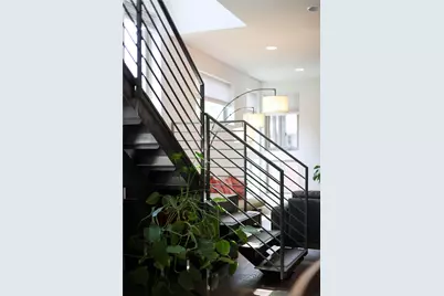 2201 E 9th Street, Austin, TX 78702 - Photo 19