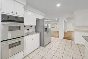 12504 Silver Spur, Austin, TX 78727 - Photo 15