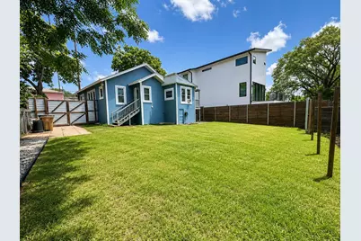 903 E 12th Street, Austin, TX 78702 - Photo 9