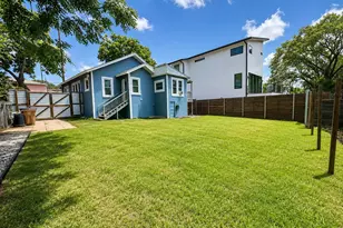 903 E 12th St, Austin, TX 78702 - Photo 9
