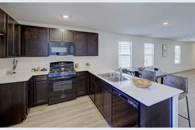 517 Thunderstorm Avenue, Lockhart, TX 78644 - Photo 11