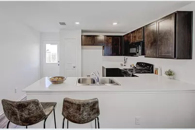 517 Thunderstorm Avenue, Lockhart, TX 78644 - Photo 9