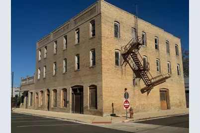 111 NE 2nd Street NE, Smithville, TX 78957 - Photo 3