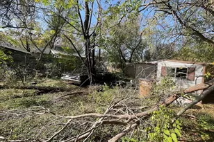 3206 E 16th St, Austin, TX 78721 - Photo 3