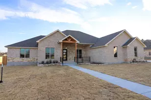 1820 Dorian Dr, Salado, TX 76571 - Photo 3