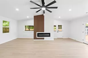 106 E Lola Dr, Austin, TX 78753 - Photo 9