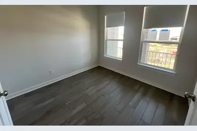 221 Green Knoll Lane, Georgetown, TX 78628 - Photo 3