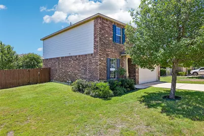 140 Lynn Crest Bend, Buda, TX 78610 - Photo 3