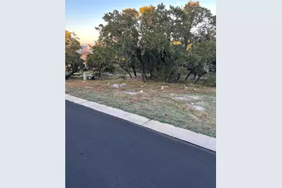 45039 Green Leaf, Horseshoe Bay, TX 78657 - Photo 5