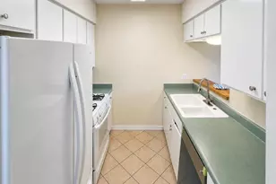 7920 Rockwood Ln, Austin, TX 78757 - Photo 7