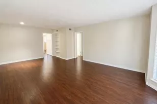 7920 Rockwood Ln, Austin, TX 78757 - Photo 5