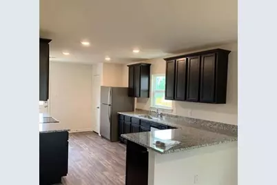 213 N Crescent Park Drive, Jarrell, TX 76537 - Photo 5