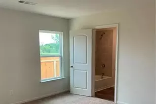 213 N Crescent Park Dr, Jarrell, TX 76537 - Photo 9