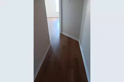 213 N Crescent Park Drive, Jarrell, TX 76537 - Photo 13