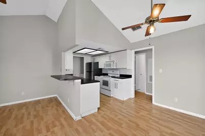 1013 Chestnut Street #C6, San Marcos, TX 78666 - Photo 13