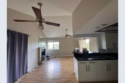 1013 Chestnut Street #C6, San Marcos, TX 78666 - Photo 3