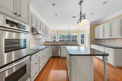 10609 Skyflower Drive, Austin, TX 78759 - Photo 9