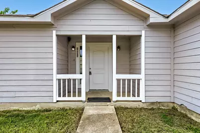 805 Debra Drive, Taylor, TX 76574 - Photo 3