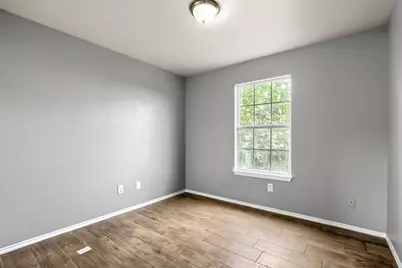 805 Debra Drive, Taylor, TX 76574 - Photo 19