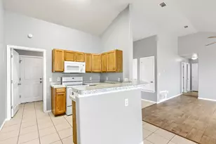 805 Debra Dr, Taylor, TX 76574 - Photo 9