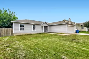 805 Debra Dr, Taylor, TX 76574 - Photo 29
