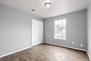 805 Debra Dr, Taylor, TX 76574 - Photo 17