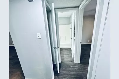 5507 Rose Hill Circle #B, Austin, TX 78745 - Photo 13