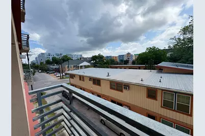 711 W 26th Street #303, Austin, TX 78705 - Photo 3
