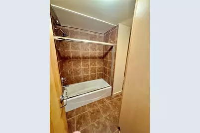 711 W 26th Street #303, Austin, TX 78705 - Photo 7