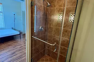 711 W 26th St, Austin, TX 78705 - Photo 13