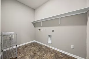 1060 Zeus Cir, Round Rock, TX 78665 - Photo 9