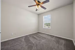 1060 Zeus Cir, Round Rock, TX 78665 - Photo 17