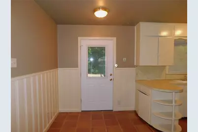 1400 Berkshire Drive, Austin, TX 78723 - Photo 9